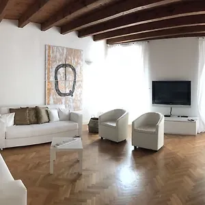 Ελέγξτε τη διαθεσιμότητα